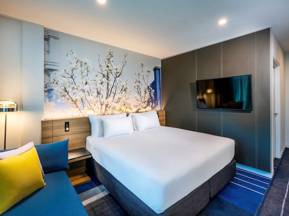 Novotel Melbourne Preston 18/94