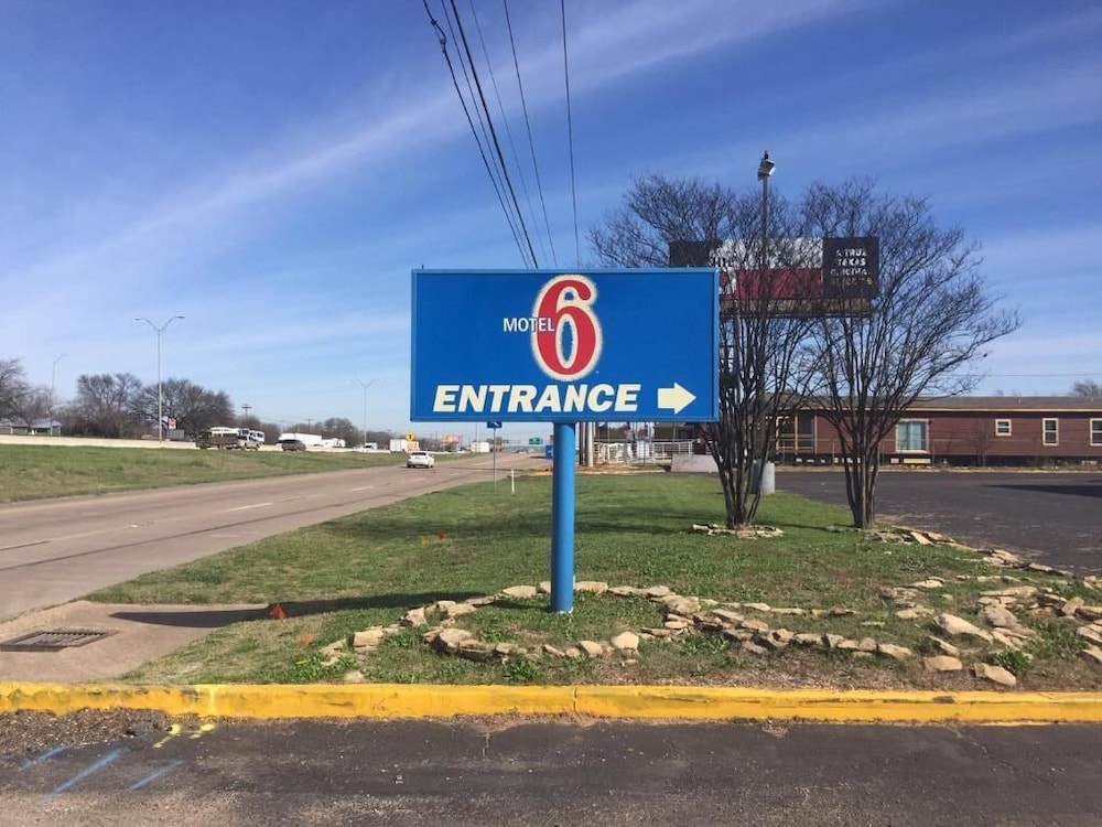 Motel6 Waco, TX 28/30