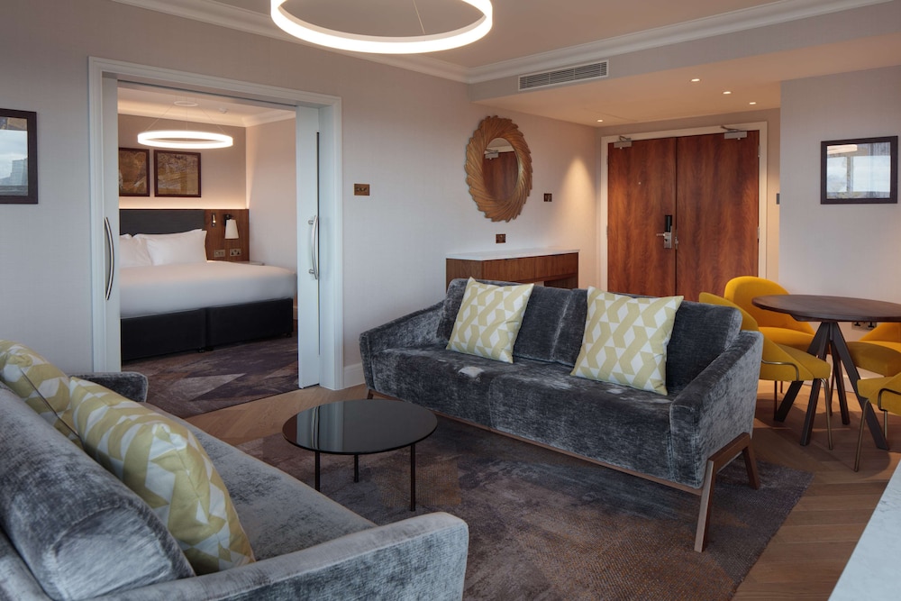 Hilton Belfast 28/75