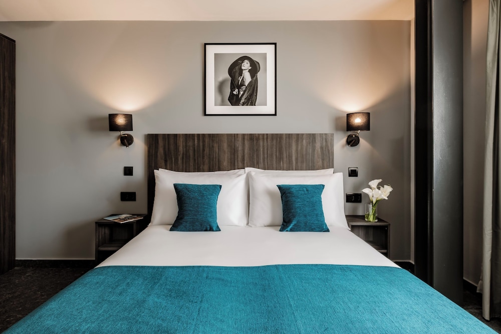 BASIC, DOUBLE OR TWIN BED