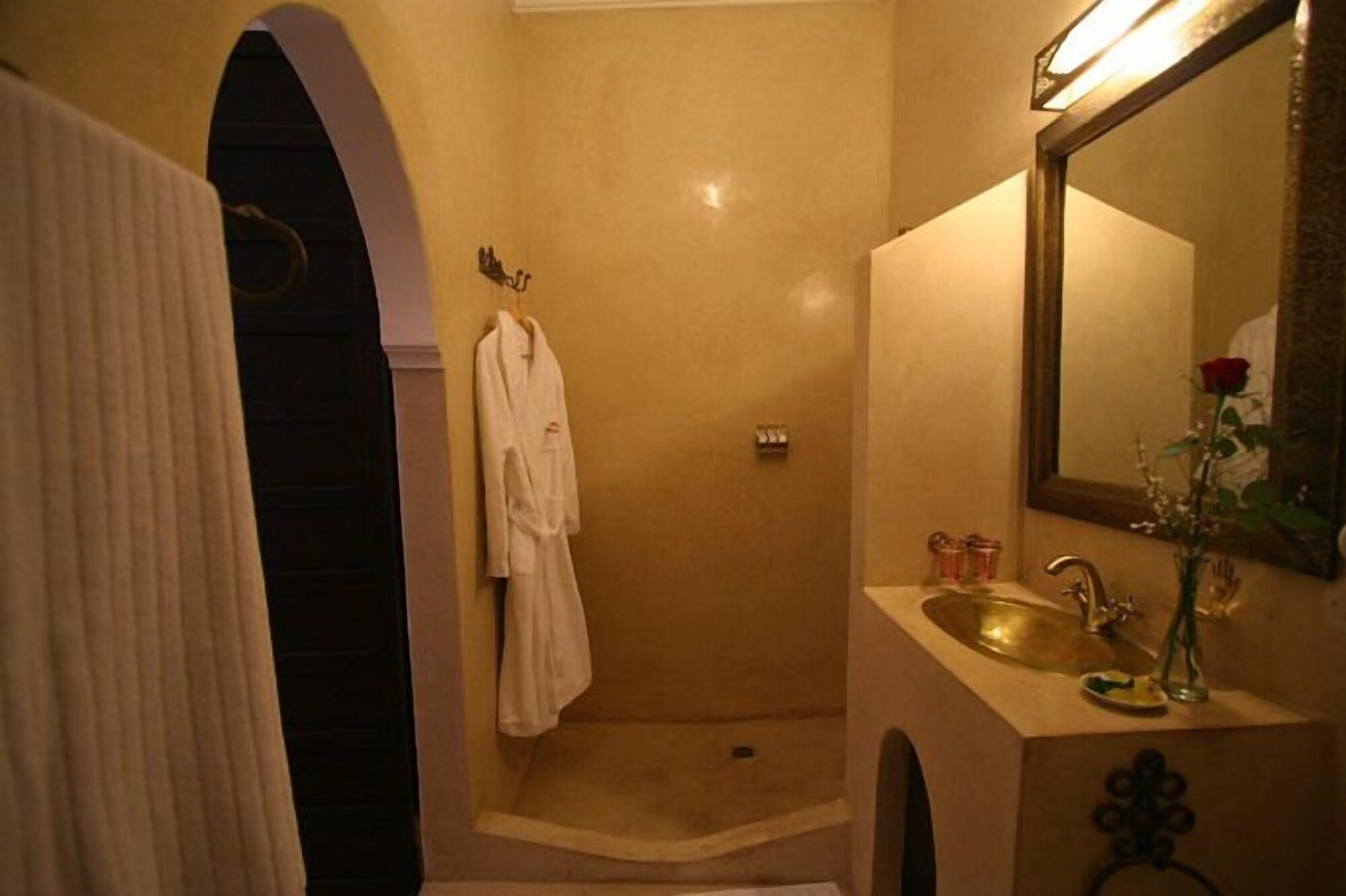 Senior, Suite, Double Bed, Courtyard View, Sofa