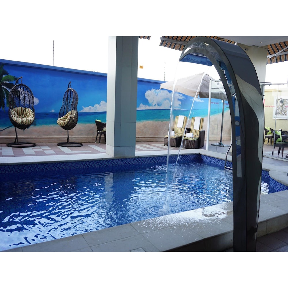 Pearlwort Hotel and Suites 23/45