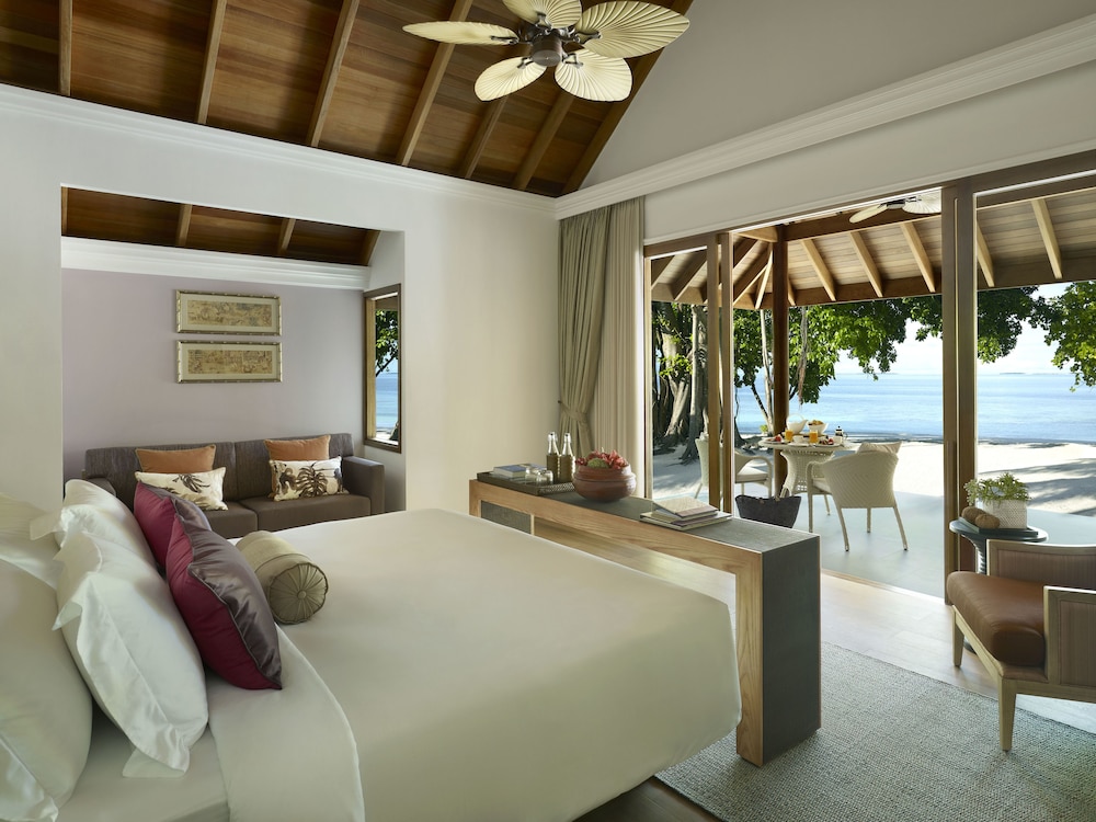 Dusit Thani Maldives 25/66