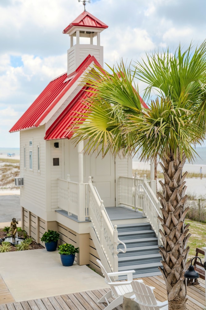 Driftwood Inn 4/50