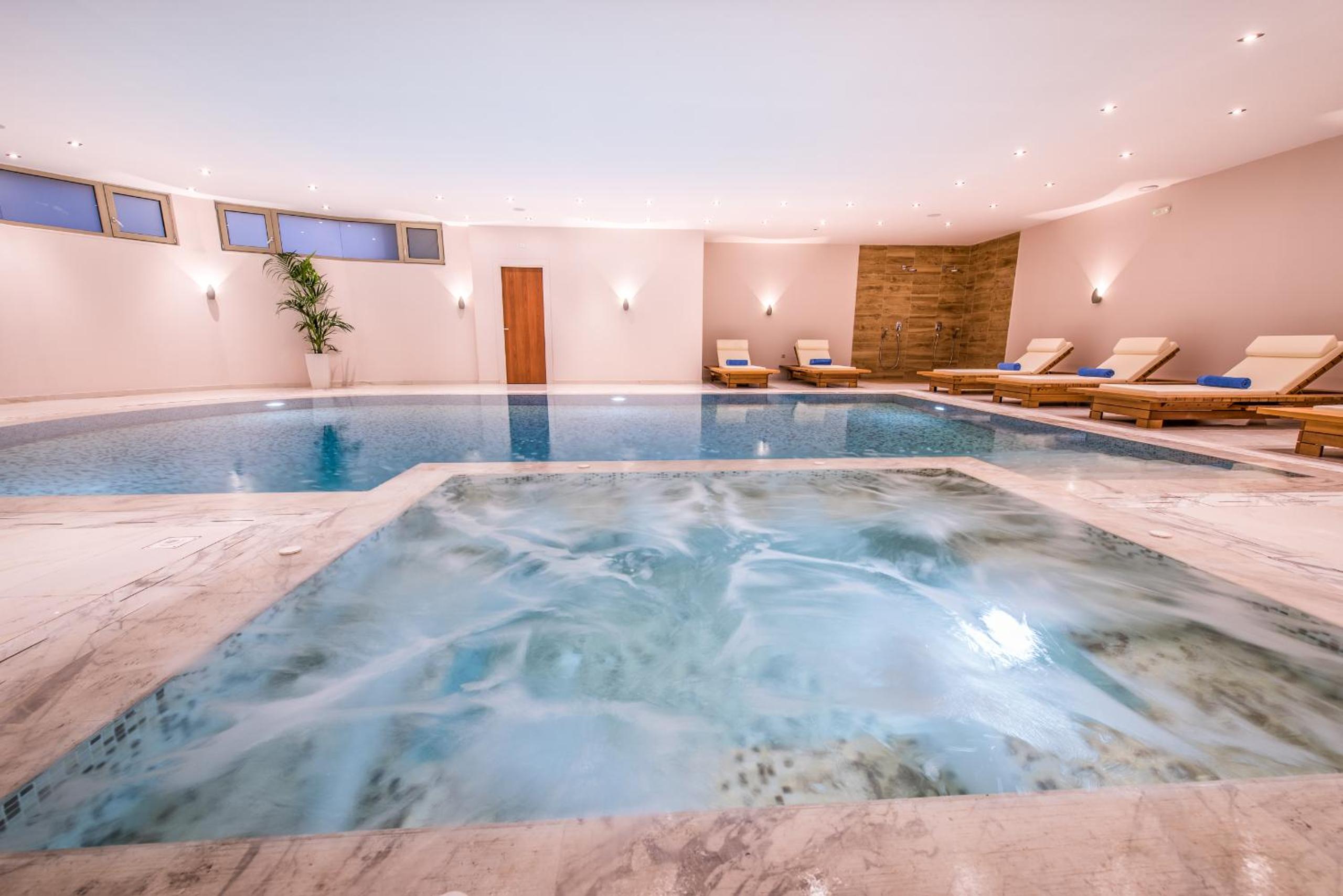 Azure Resort Spa 32/51