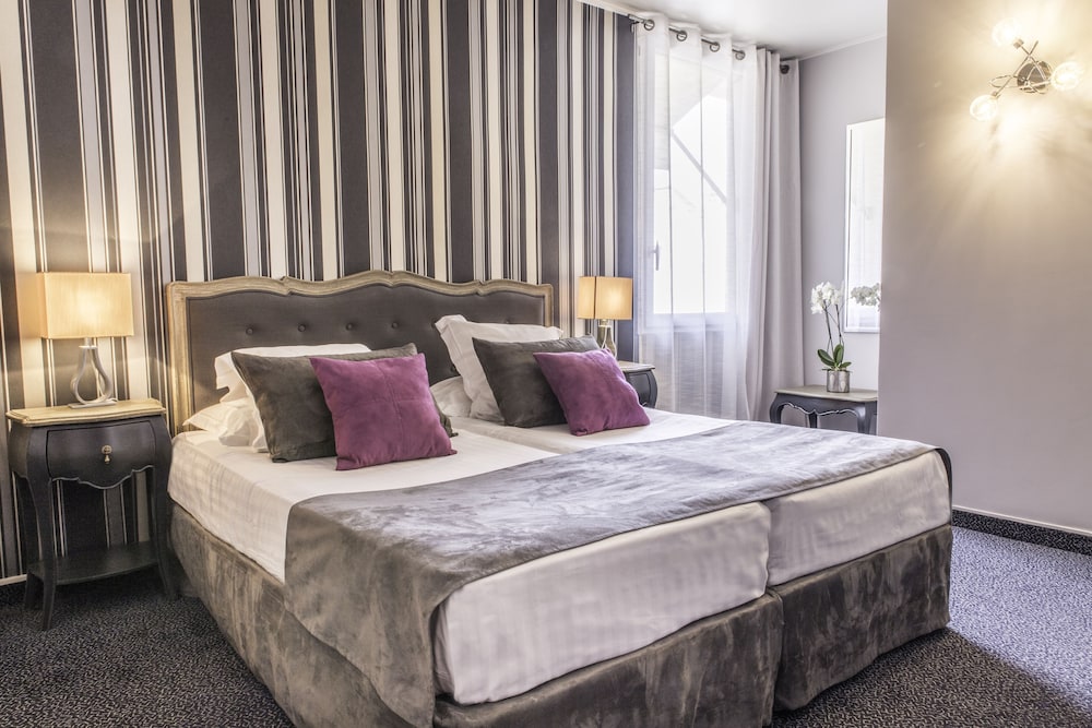 SUPERIOR, TWIN BEDS