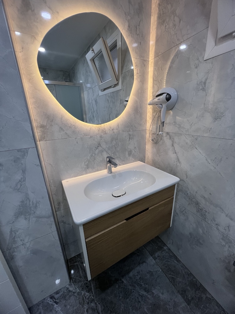 Luna Alacati Hotel 46/47