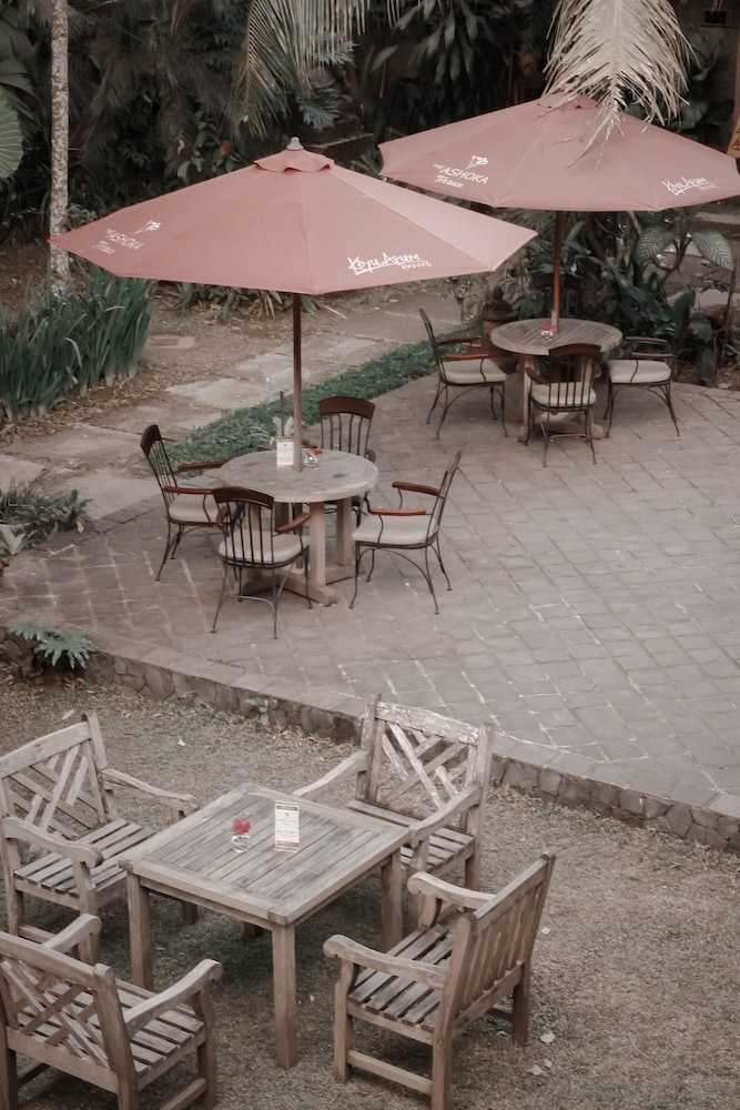 Kayu Arum Resort 49/50