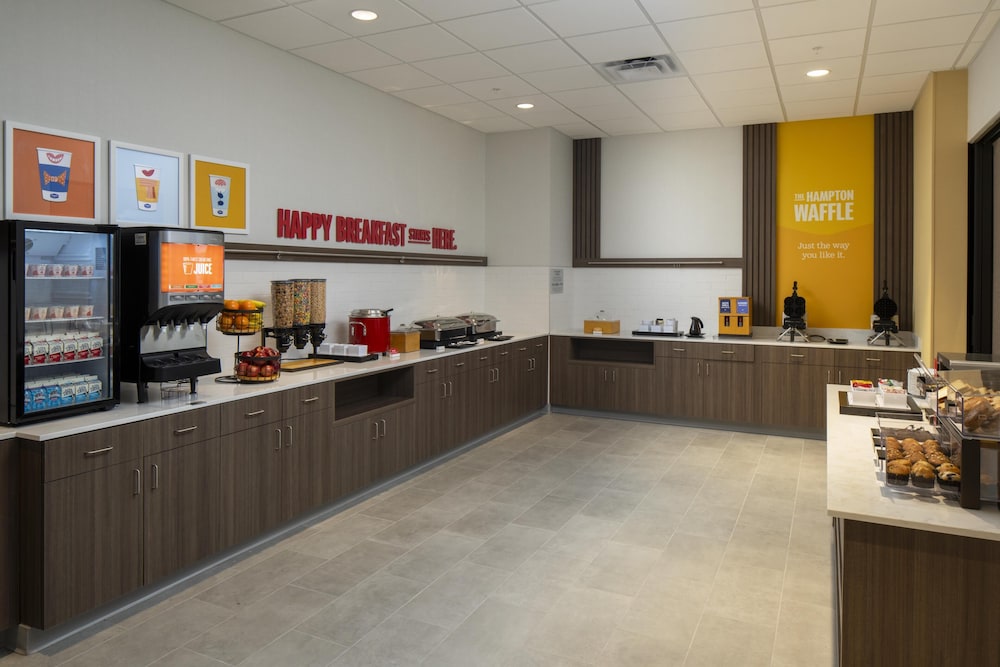 Lobby at Hampton Inn & Suites by Hilton Buckeye Phoenix, BUCKEYE - AZ