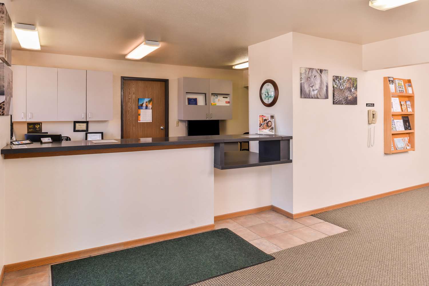Americas Best Value Inn Missouri Valley 6/28
