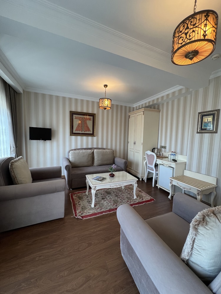 Muyan Suites 47/68