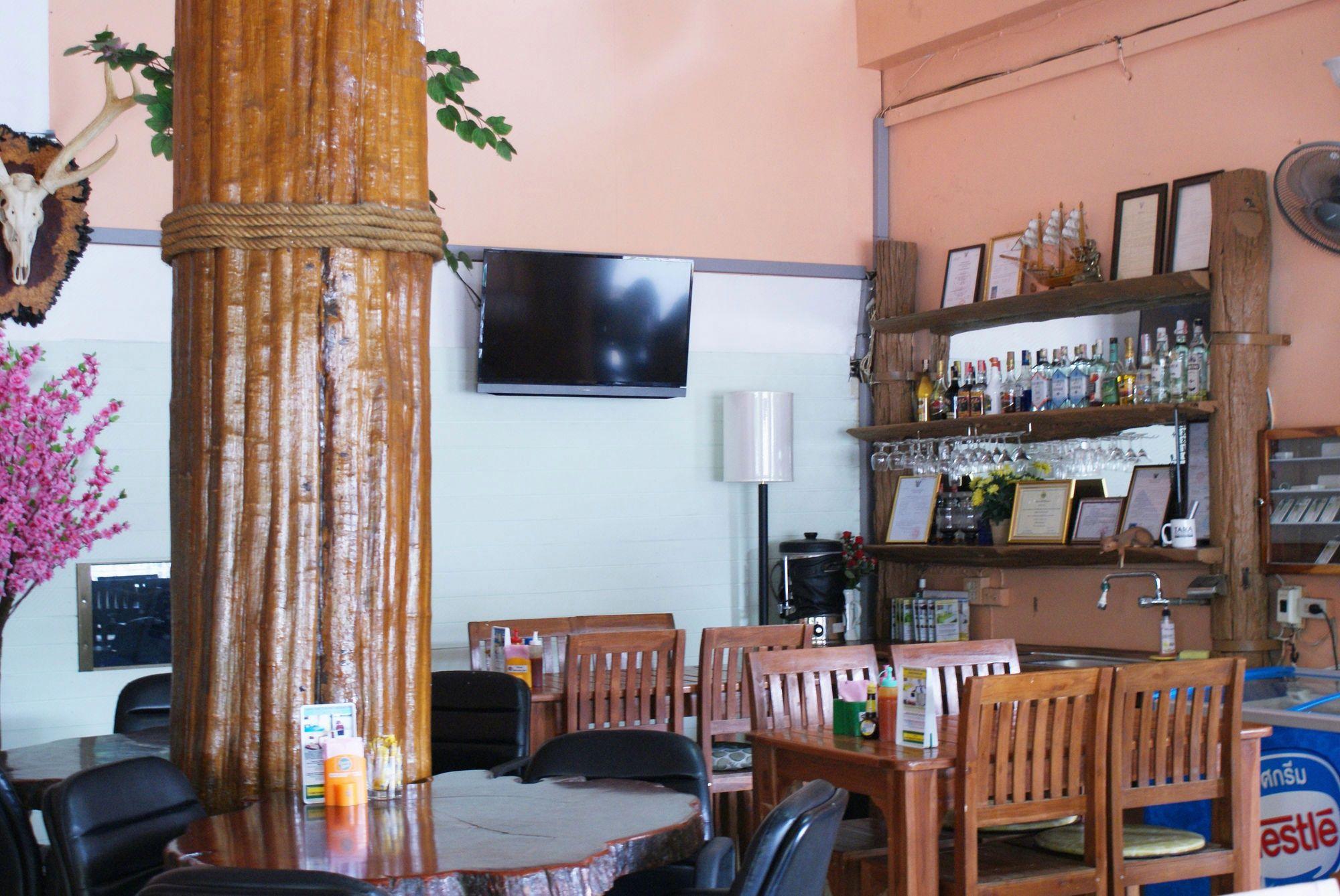 Tara Bed And Breakfast Kanchanaburi 12/17