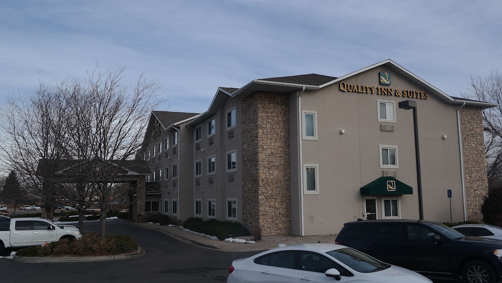 Quality Inn & Suites Loveland 4/34