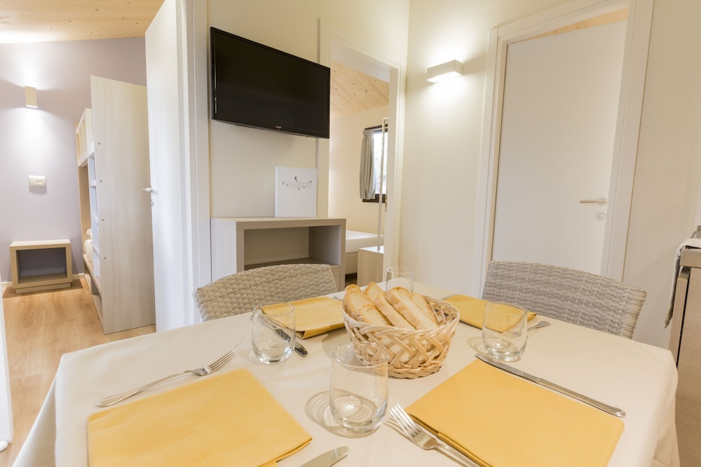 PARADU TUSCANY ECORESORT 32/86
