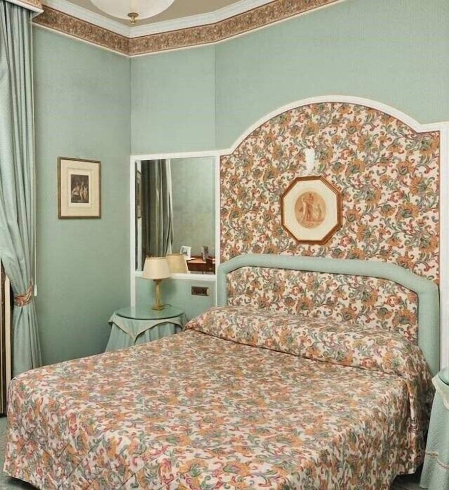 SUPERIOR, DOUBLE BED