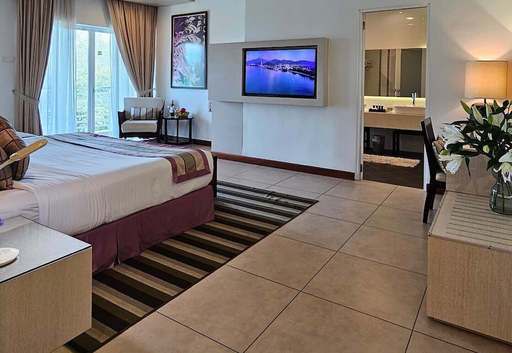 Cenang Plaza Beach Hotel 20/50