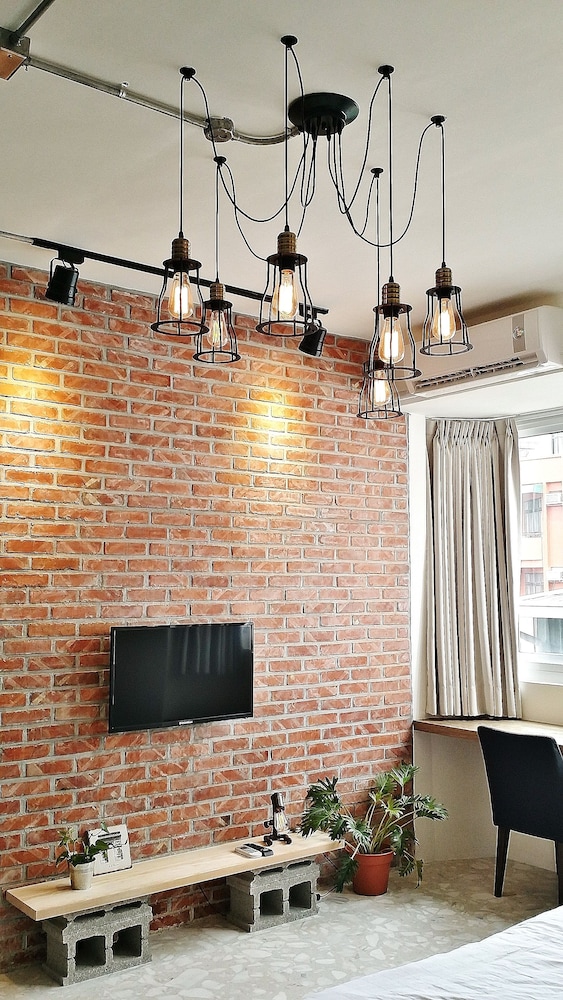 Mutter Apartment 33/50