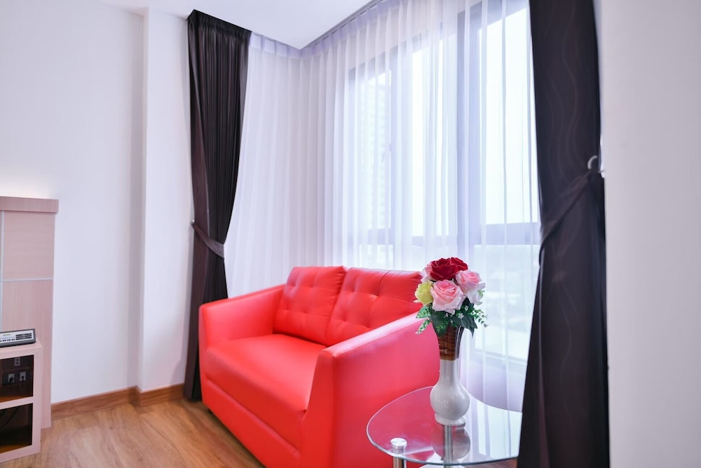 Marlin Hotel 45/63