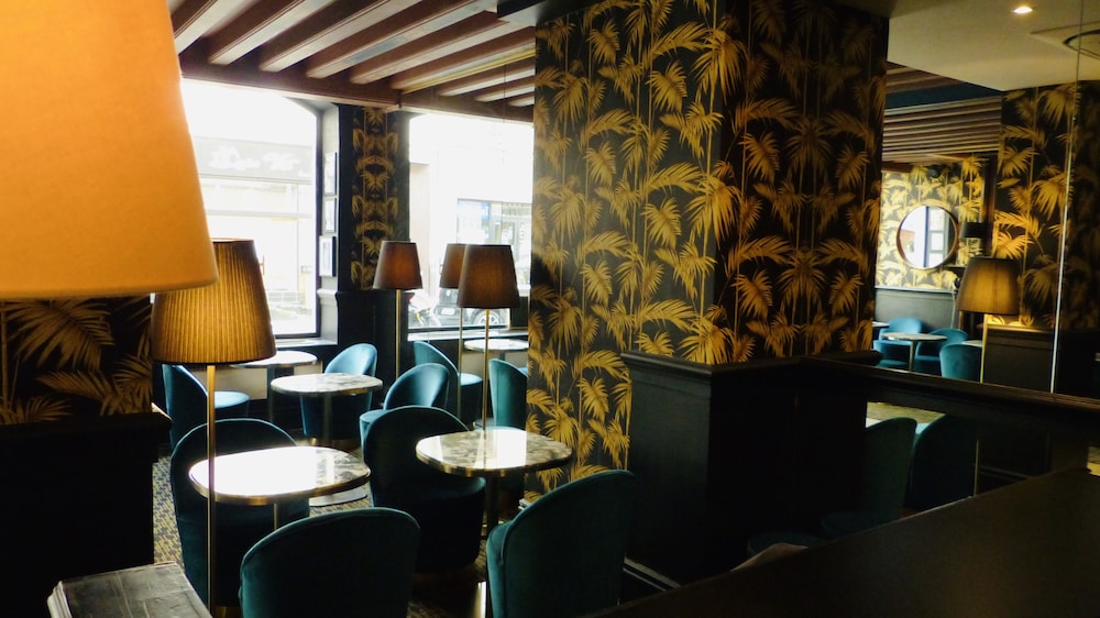 Hotel Noir 50/59