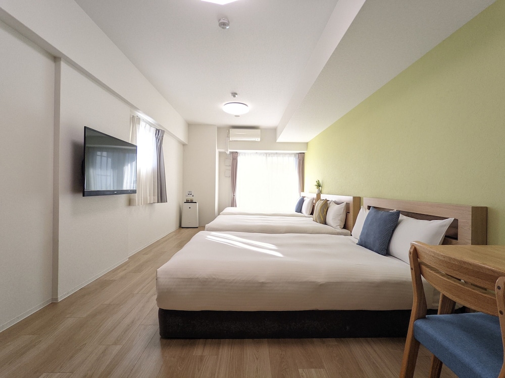 ESLEAD HOTEL Namba South III 18/60