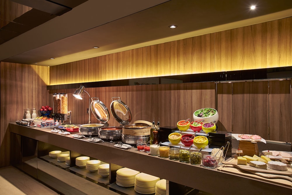 Pan Pacific Serviced Suites Beach Road 22/50