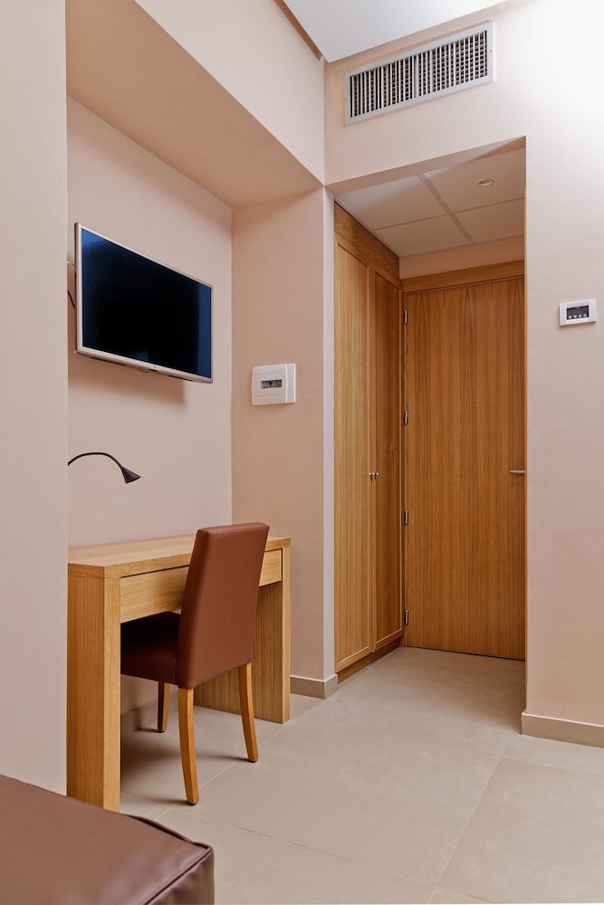 Hotel Airone 36/50