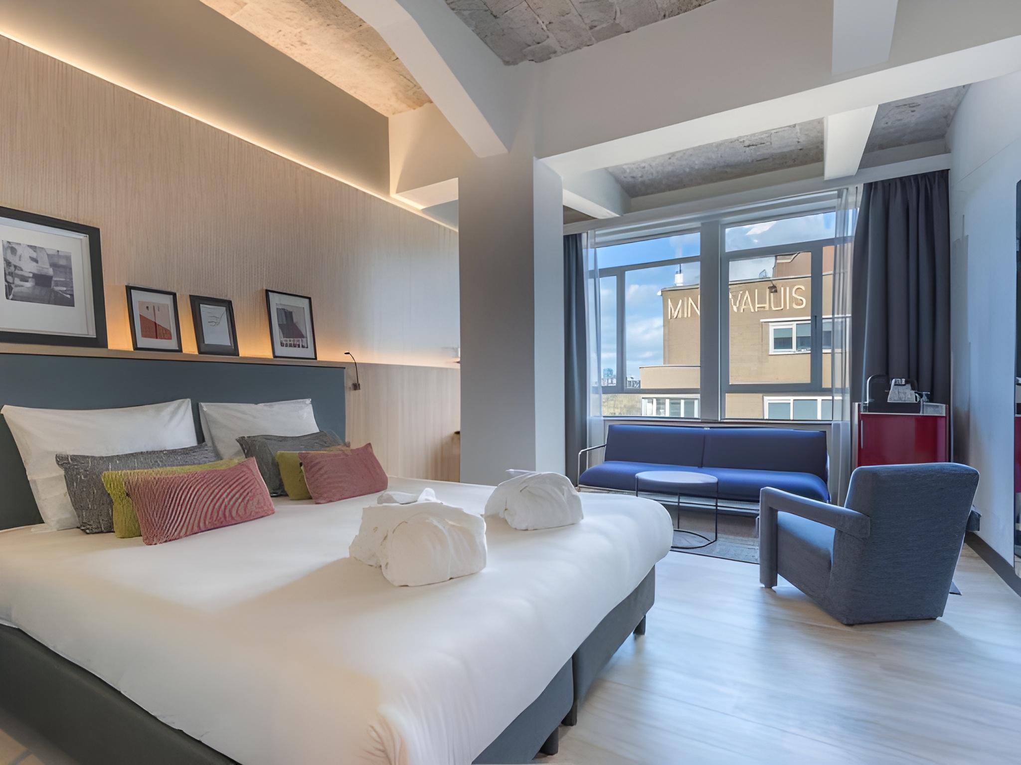 Junior Suite, Queen Bed