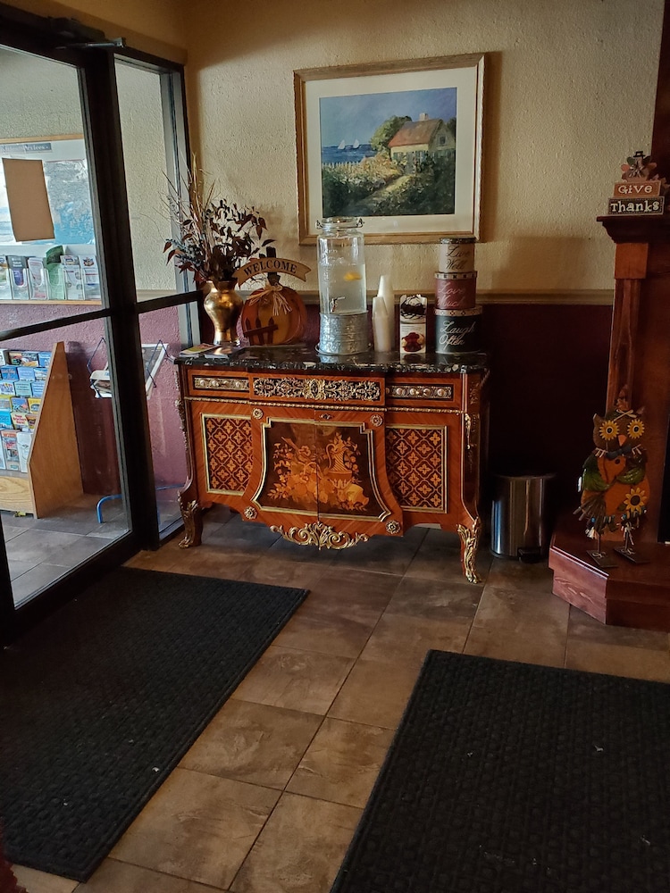Fireside Inn And Suites 42/64