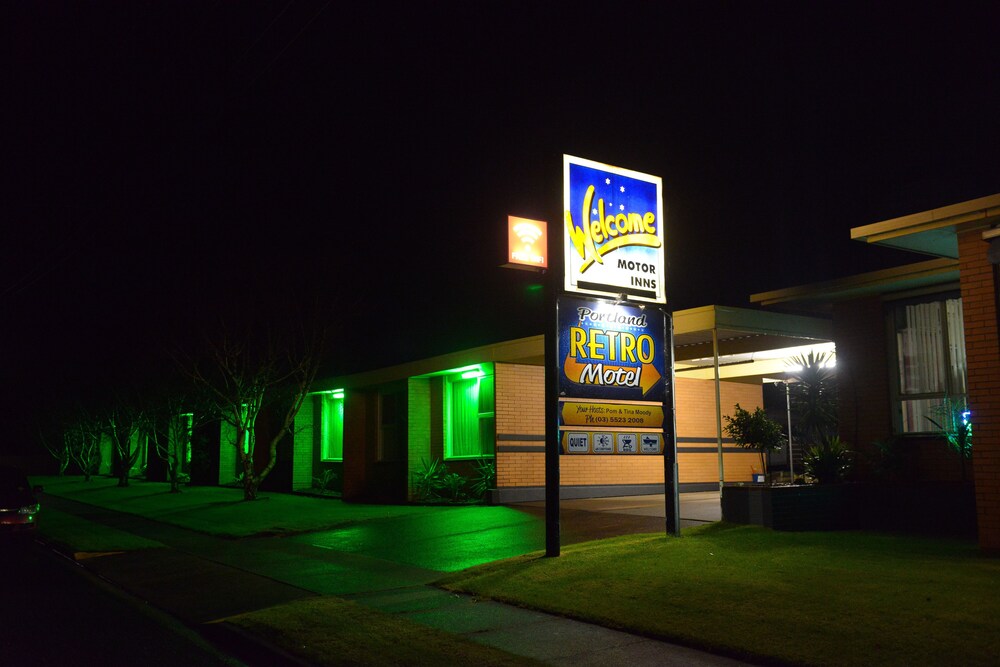 Portland Retro Motel 51/54