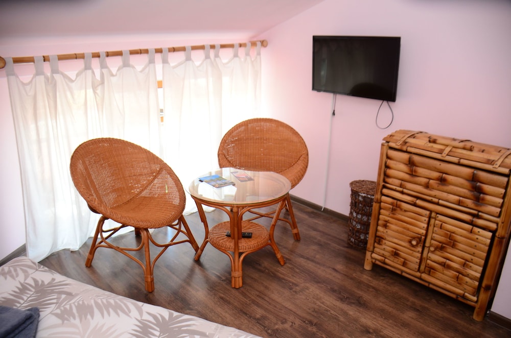 Guesthouse And Hostel Batumi Globus 37/46