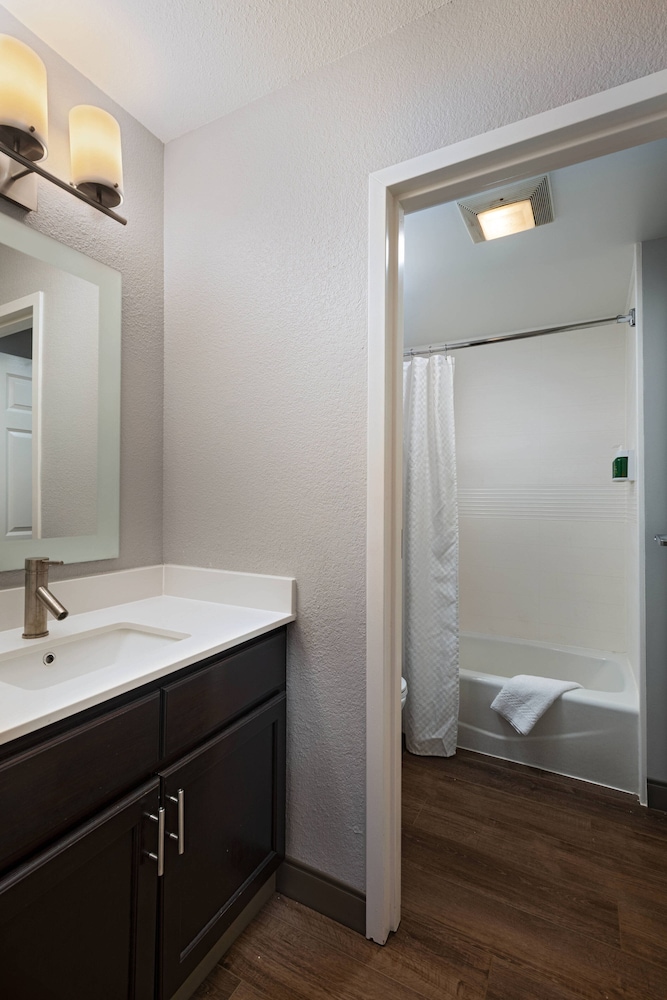 TownePlace Suites by Marriott Baton Rouge South 12/38