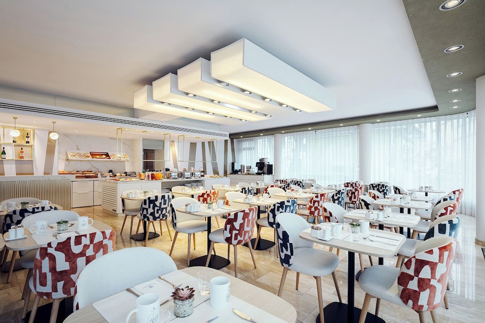Eurostars Embassy 41/55