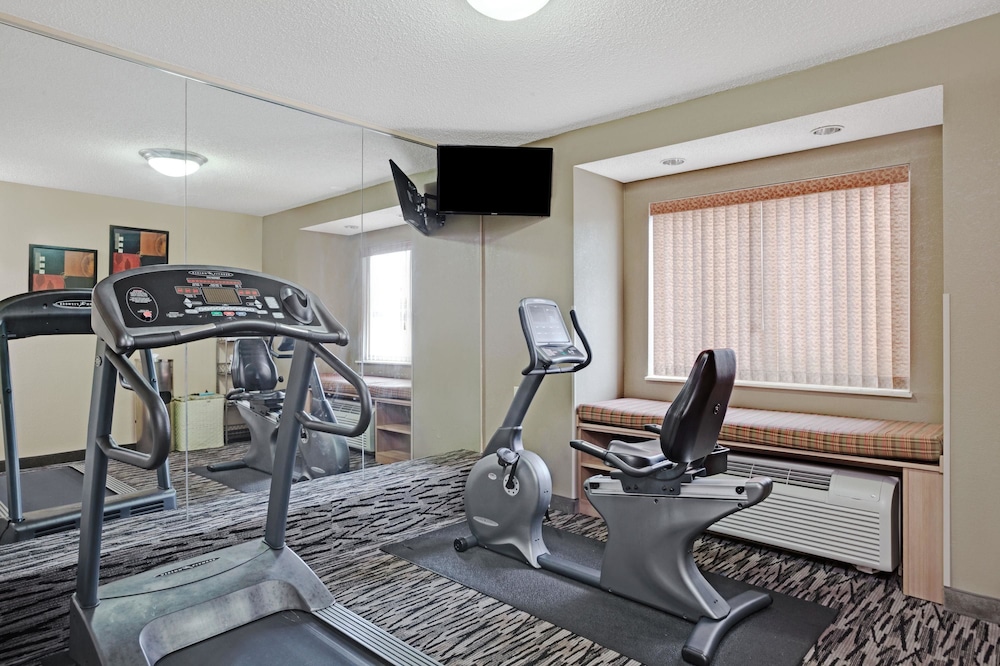 Microtel Inn & Suites By Wyndham Charleston Wv 23/37