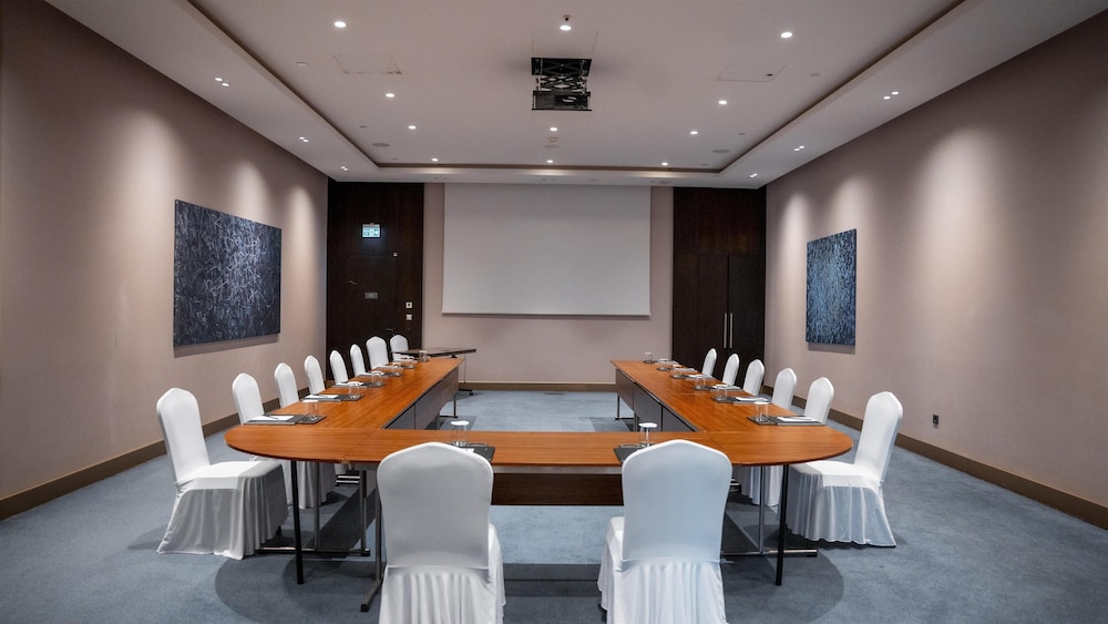 Radisson Blu Hotel And Conference Centre Niamey 68/78