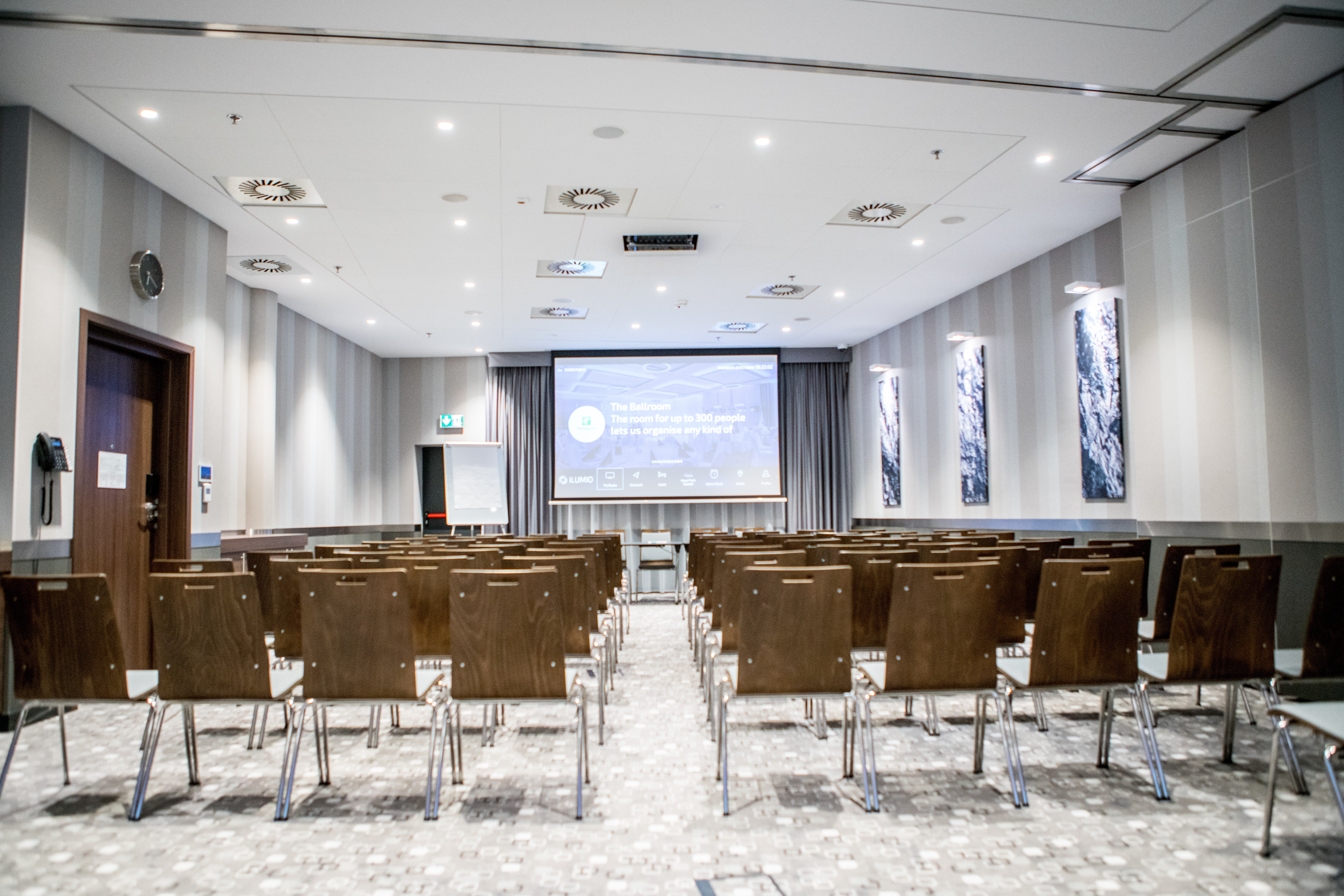 HOLIDAY INN DABROWA GORNICZA 68/75