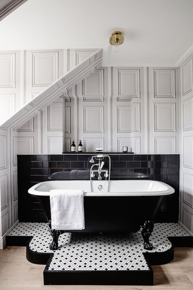Pembroke Townhouse 42/42