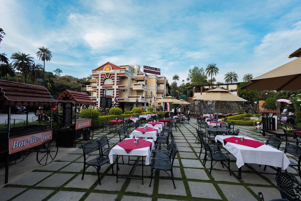 CHACHA INN. 58/77
