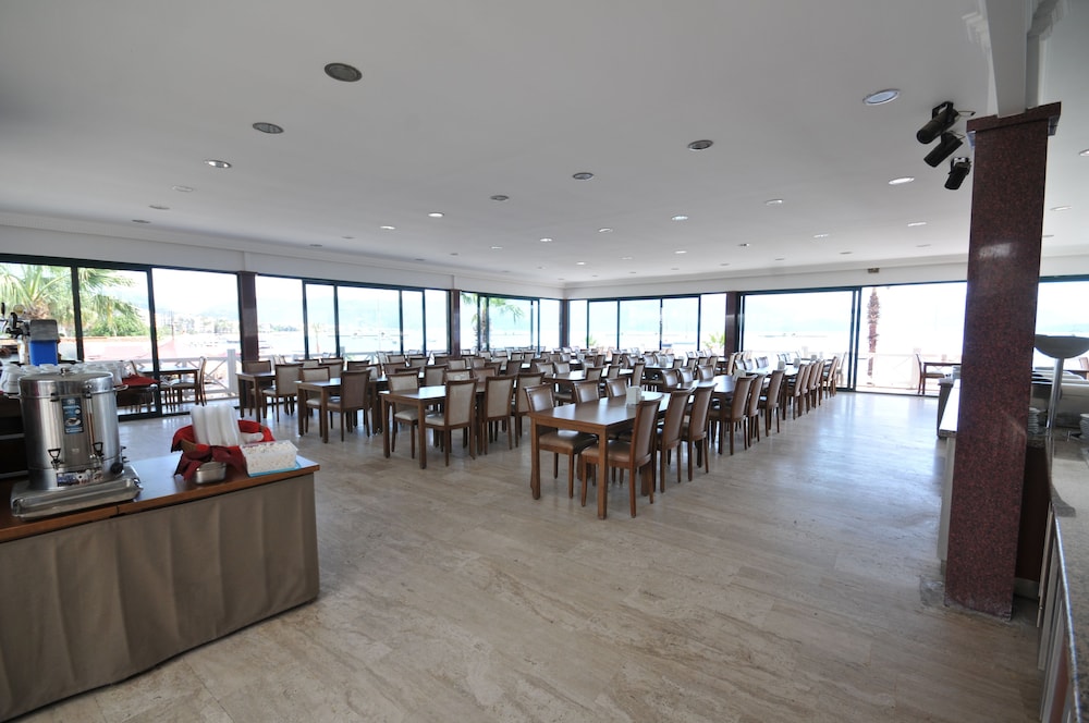 Class Beach Otel 34/50