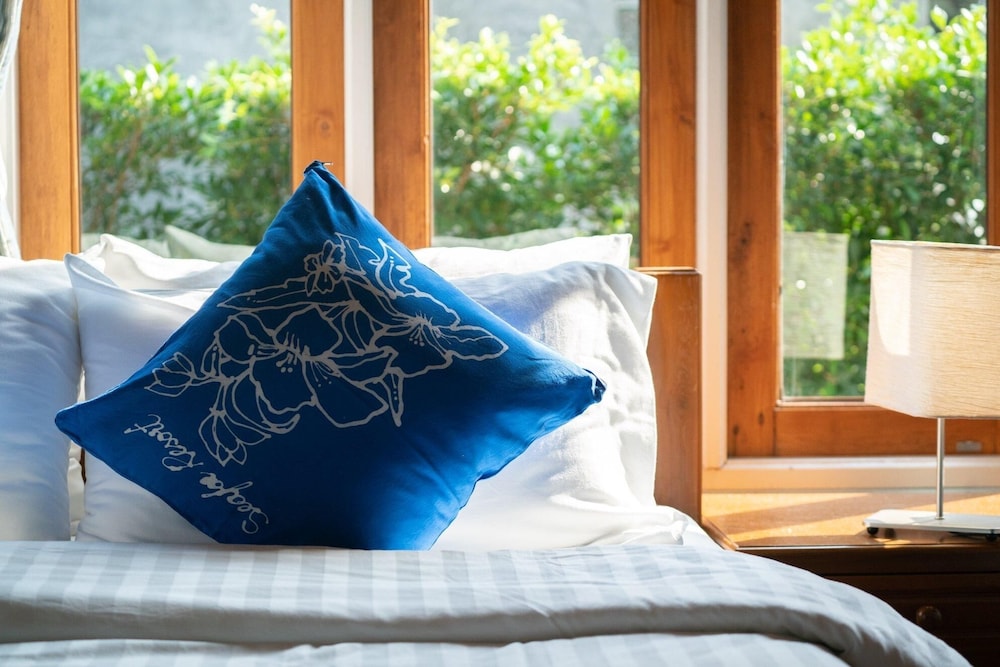 Sea Far Resort 37/72