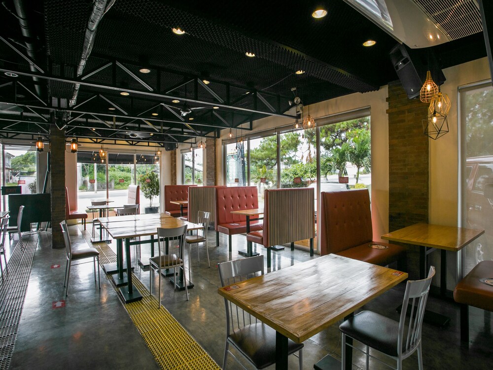 Capital O 642 The Junction Tagaytay 25/29