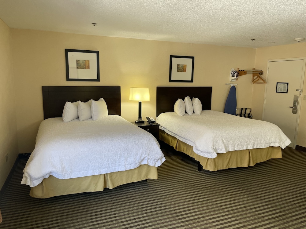 Superior, 2 Queen Beds