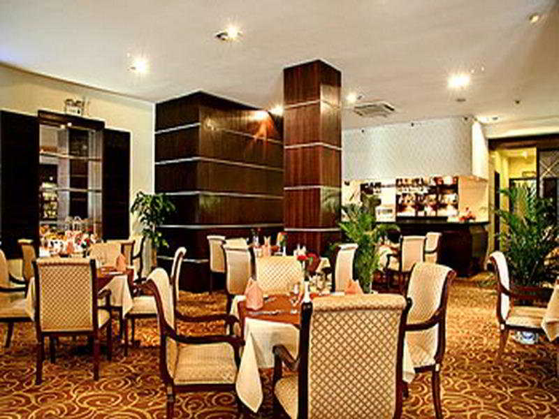 Warm Yes Business Hotel 35/39