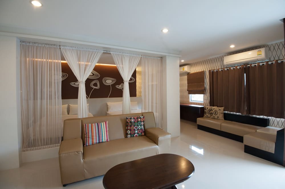 The Cozy Nest Boutique Rooms 33/50