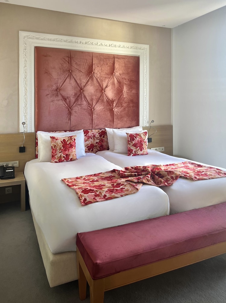 Mandarin Palace Tanger 15/50