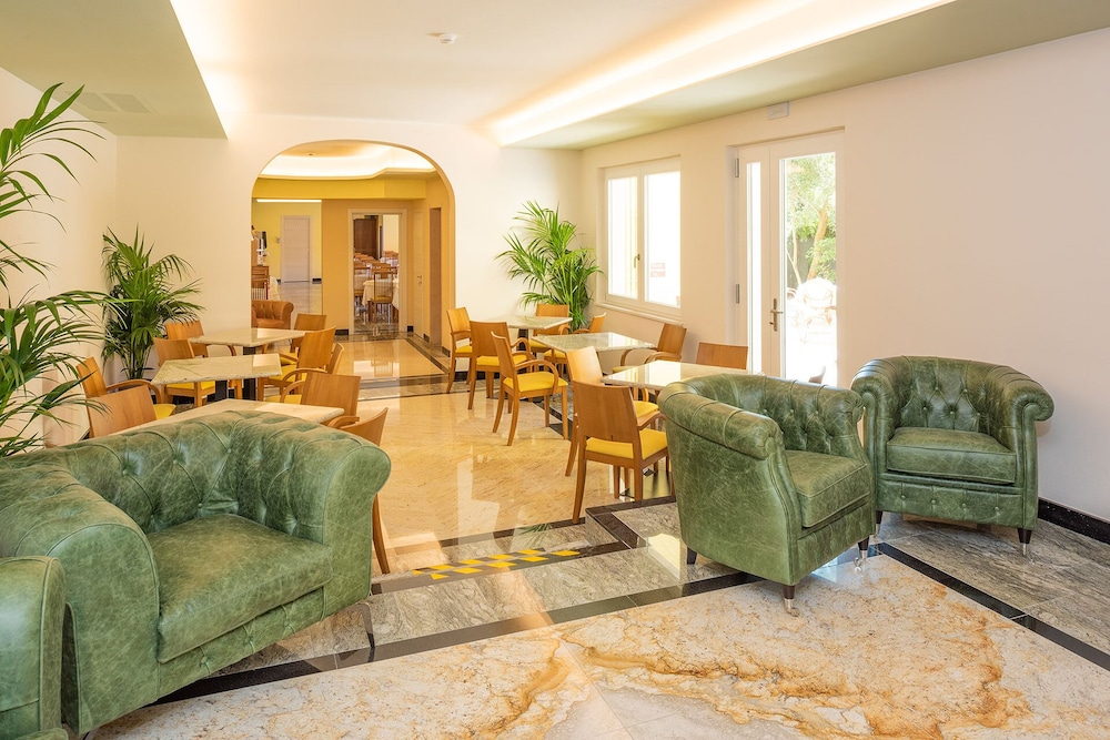 Hotel Centrale 26/50