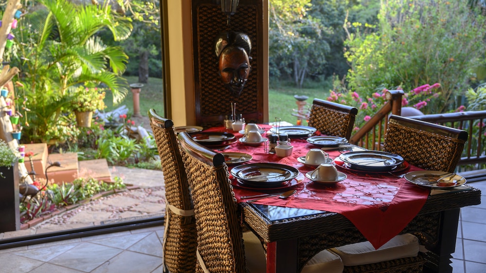 Elephant Coast Guest House 30/50