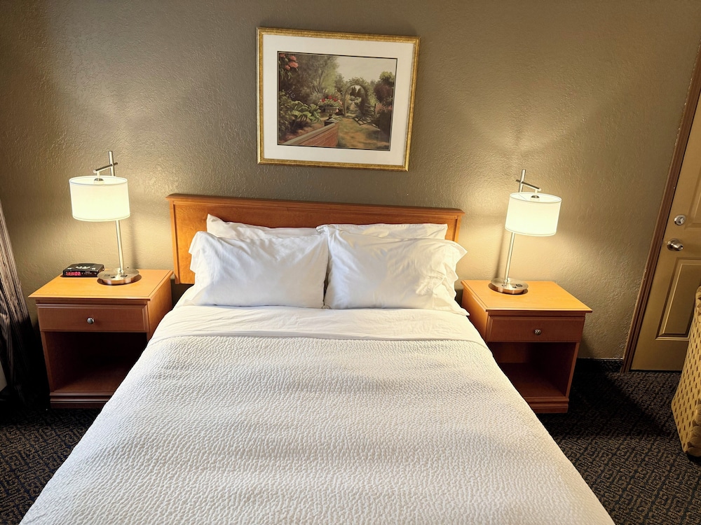 Days Inn by Wyndham Drayton Valley 19/50