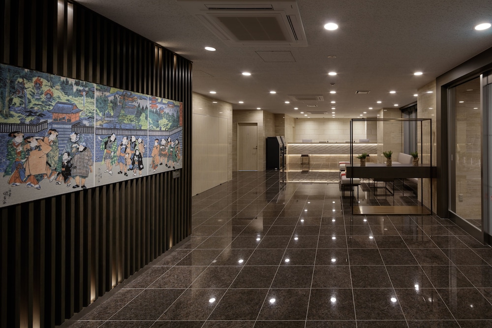Center Hotel Narita 2 R51 14/47