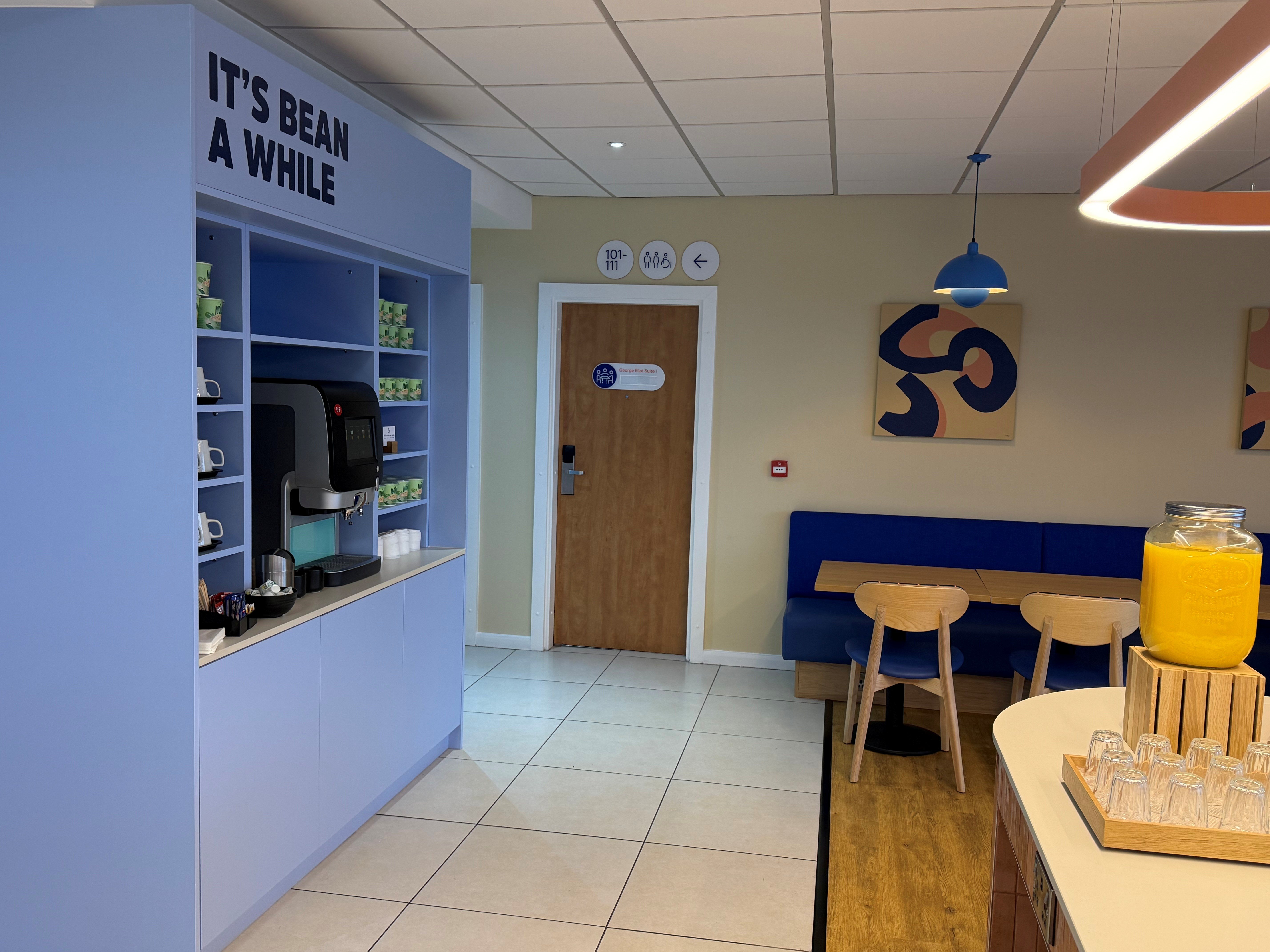 HOLIDAY INN EXPRESS NUNEATON 30/50