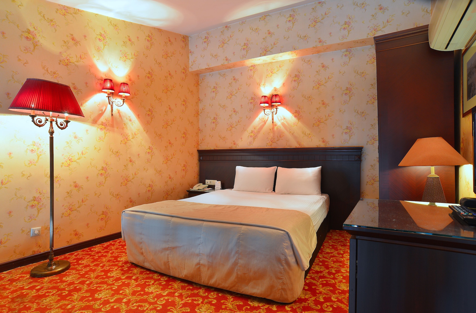 1 BEDROOM, SUPERIOR, DOUBLE OR TWIN BED